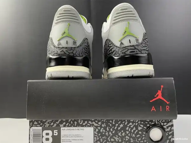 Chlorophyll 3 Air Retro 136064-006 Jordan 0428